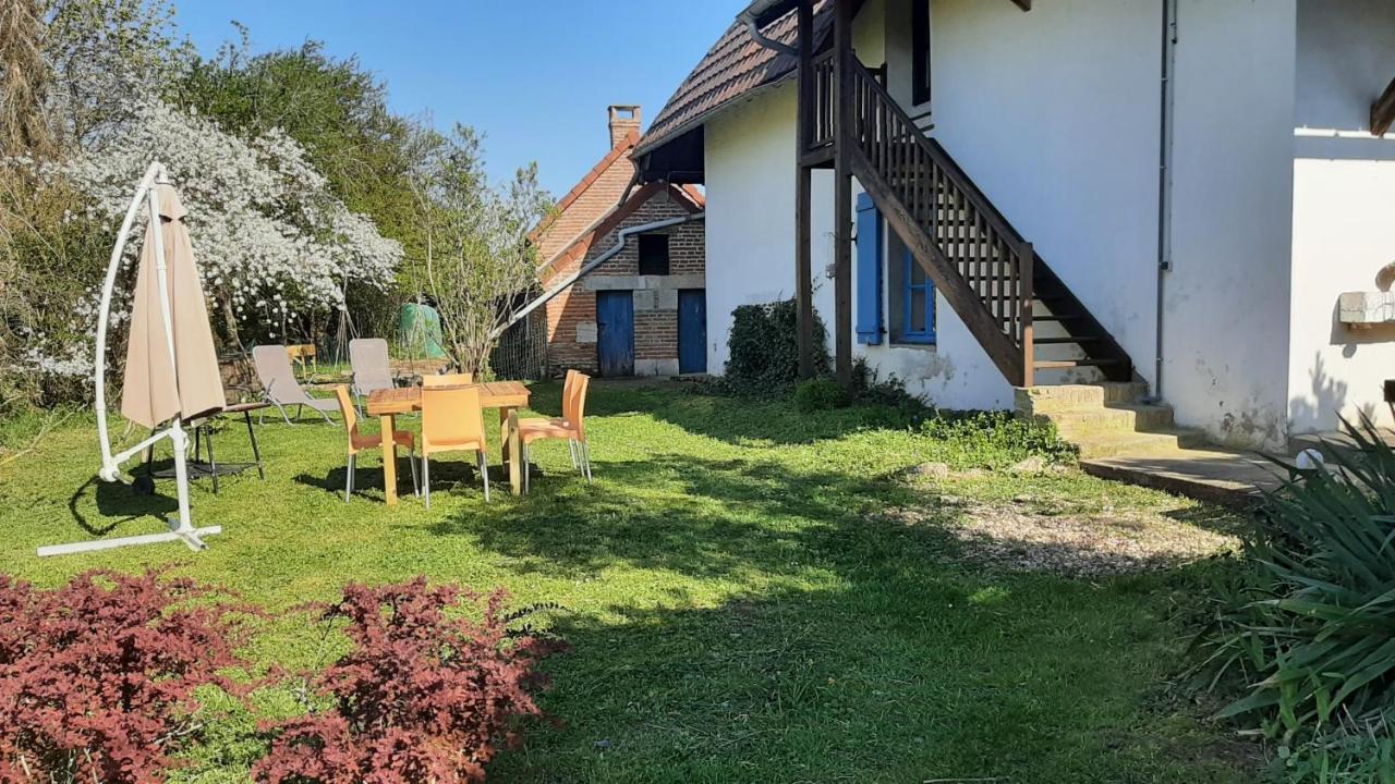 Gite Chez Leo Varennes-sur-le-Doubs Exteriör bild