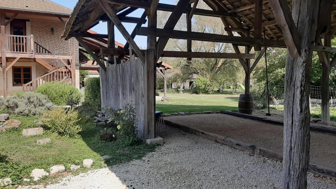 Gite Chez Leo Varennes-sur-le-Doubs Exteriör bild